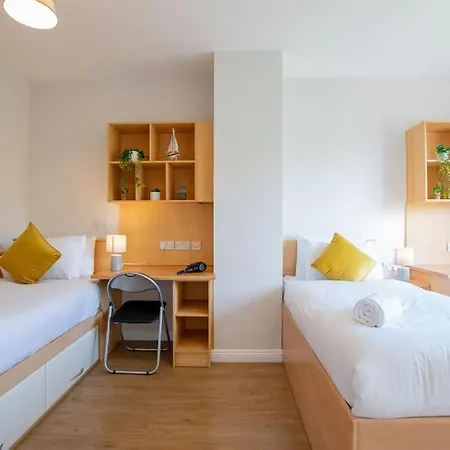 105 - Lovely Townhouse By Shortstays * Galway