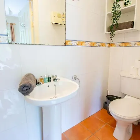 Holiday home 105 - Lovely Townhouse By Shortstays Galway
