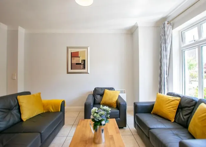 105 - Lovely Townhouse By Shortstays Feriehus Galway