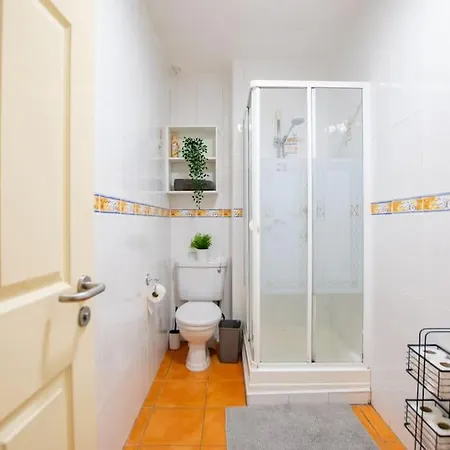 105 - Lovely Townhouse By Shortstays 度假居